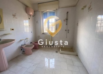 Foto 16 - Independent house Via Cristoforo Colombo
 
57, San Pietro Vernotico - photo 16