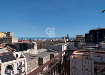 Foto 2 - Appartamento via michele la spina
 
1, Acireale - foto 2