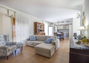 Foto 5 - Appartamento via michele la spina
 
1, Acireale - foto 5