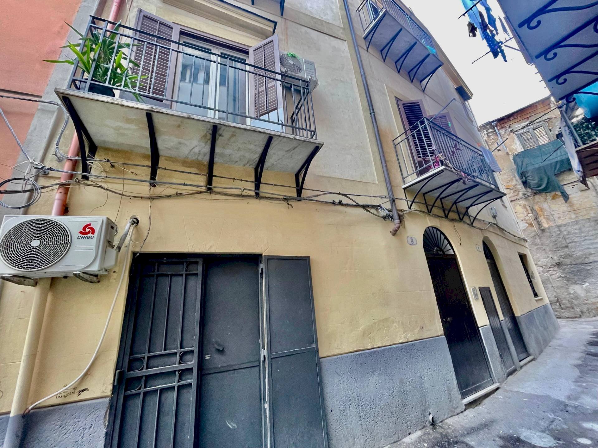 Foto 3 - Quadrilocale Vicolo Mezzojuoso
 
3, Palermo - foto 3