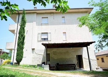 Foto 9 - Trilocale via Monte Catria
 
6, Frontone - foto 9