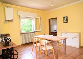 Foto 1 - Trilocale via Monte Catria
 
6, Frontone - foto 1