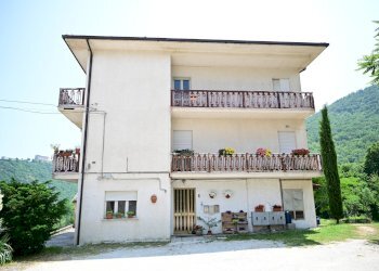 Foto 10 - Trilocale via Monte Catria
 
6, Frontone - foto 10