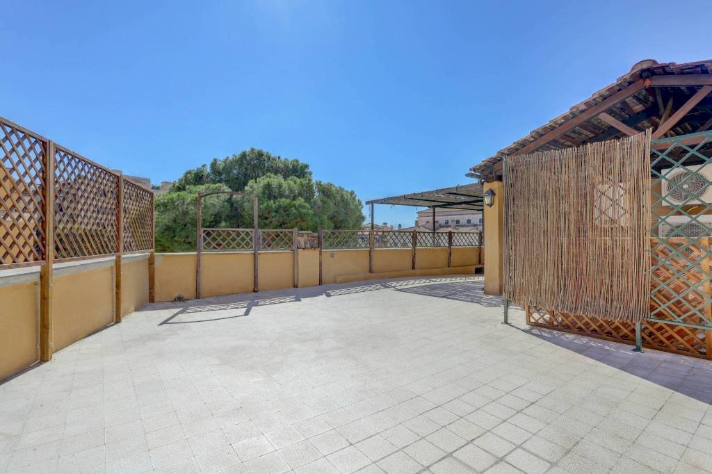 Terrazzo - Attic piazza Barberini, 2, Roma (neighborhood Centro Storico) - photo 1