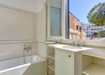 Bagno - Attico piazza Barberini, 2, Roma (zona Centro Storico) - foto 24