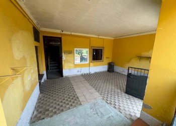 Veranda - Appartamento via Linda Rovera, 30, Castronno - foto 6