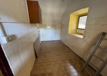 Cucina - Appartamento via Linda Rovera, 30, Castronno - foto 9