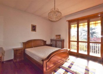 Camera da letto - Appartamento strada dei Pignolli, 13, Mondovì - foto 22