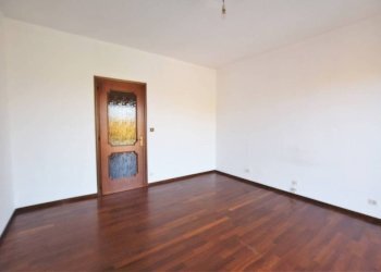 Camera da letto - Appartamento strada dei Pignolli, 13, Mondovì - foto 18