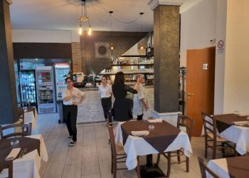Interno non residenziale - Restaurant Castiglione Torinese - photo 3
