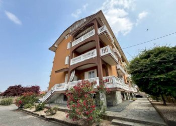 Facciata - Quadrilocale via Lovera, 7, Carmagnola - foto 1