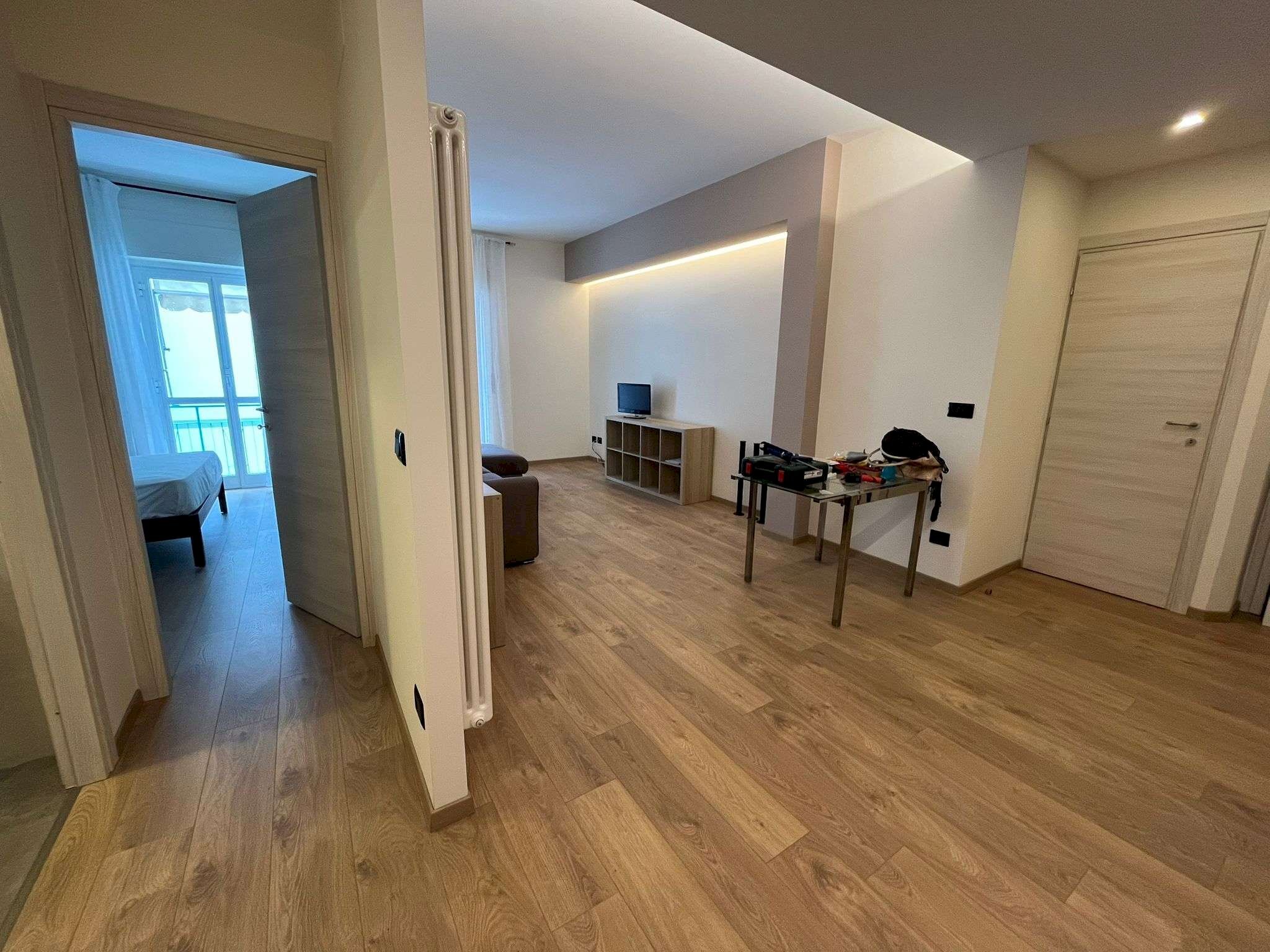 9 disimpegno - Two-room apartment via Isonzo, Genova (neighborhood Sturla) - photo 2