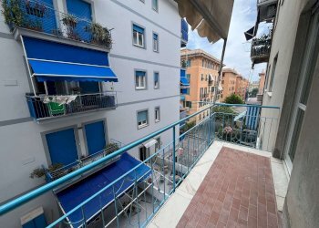 1 balcone - Appartamento via Isonzo, Genova (zona Sturla) - foto 11