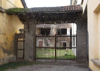 Ingresso - Casa indipendente via Camillo Benso di Cavour, 53, Rosate - foto 8