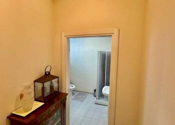 Bagno - Negozio via Quintino Sella, 28, Quaregna Cerreto - foto 14