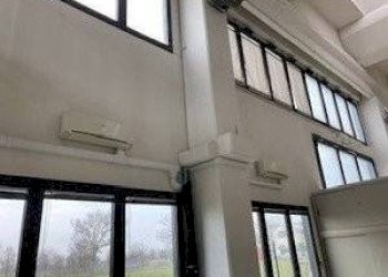 Interno non residenziale - Capannone via Luigi Menarini, Budrio - foto 14