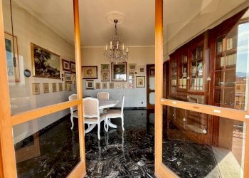 Salone - Appartamento via Casimiro Corradi, 13, Genova (zona Sestri Ponente) - foto 3