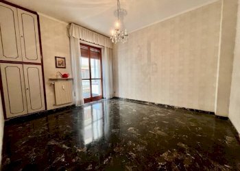 Camera da letto - Appartamento via Casimiro Corradi, 13, Genova (zona Sestri Ponente) - foto 19