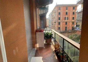 Balcone - Trilocale via Sant'Alberto, 7, Genova (zona Sestri Ponente) - foto 24