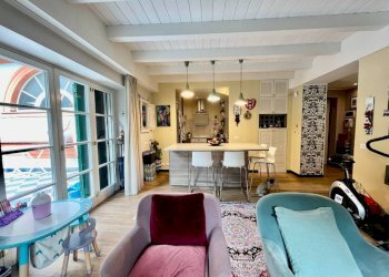 Salone - Trilocale vico Albertina, 6, Genova (zona Sestri Ponente) - foto 6