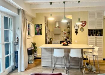 Salone - Trilocale vico Albertina, 6, Genova (zona Sestri Ponente) - foto 8