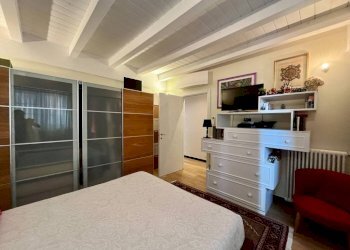 Camera da letto - Trilocale vico Albertina, 6, Genova (zona Sestri Ponente) - foto 25