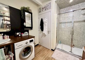 Lavanderia - Trilocale vico Albertina, 6, Genova (zona Sestri Ponente) - foto 28