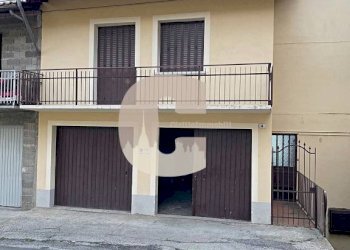 facciata - Stabile - Palazzo Frazione San Giuseppe Tsèina, 36, Giaglione - foto 2