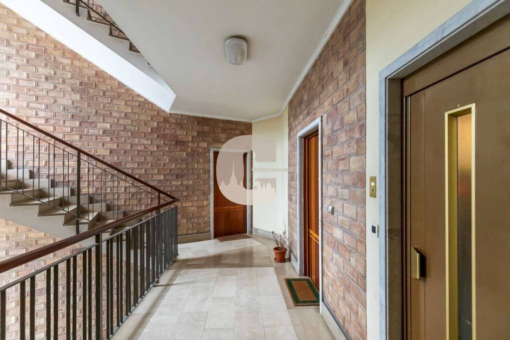 scala - Four-room apartment strada Torino, 73, Moncalieri - photo 2