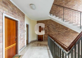 scala - Four-room apartment strada Torino, 73, Moncalieri - photo 3