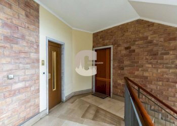 scala - Four-room apartment strada Torino, 73, Moncalieri - photo 4