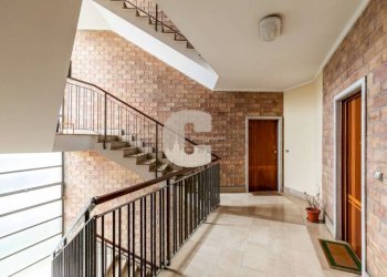 scala - Four-room apartment strada Torino, 73, Moncalieri - photo 9