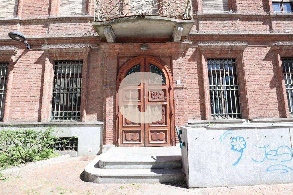 Facciata - Stable - Palace piazza della Libertà, 8, Settimo Torinese - photo 3