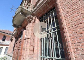 Facciata - Stable - Palace piazza della Libertà, 8, Settimo Torinese - photo 6