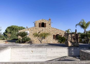 facciata - Villa dell'Istrice, 7, Cefalù - foto 15