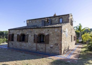 facciata - Villa dell'Istrice, 7, Cefalù - foto 30