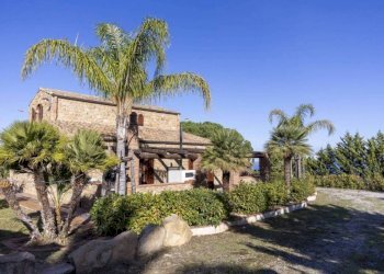 facciata - Villa dell'Istrice, 7, Cefalù - foto 40