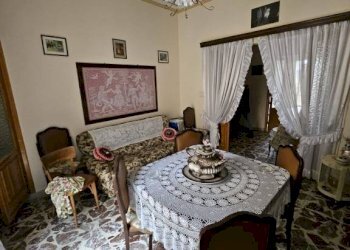 Salone - Independent house via Fruscione, 38, Pietraperzia - photo 24