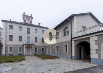 Facciata - Villa via Vincenzo Gioberti, 2, Revigliasco d'Asti - foto 2