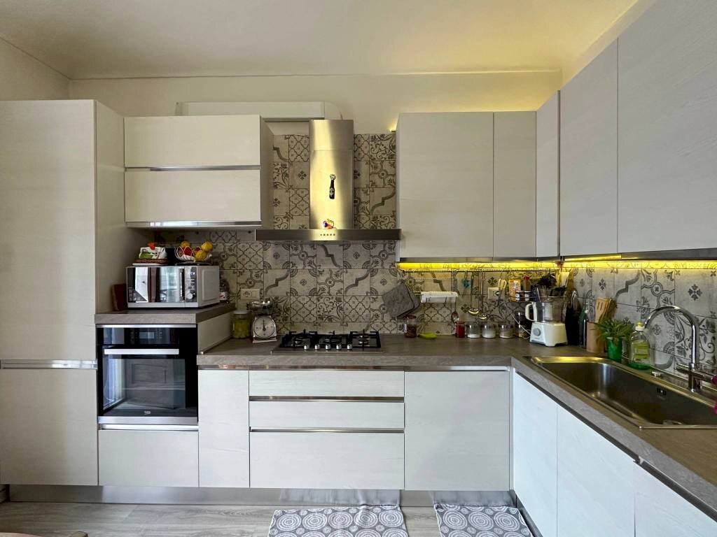 Cucina - Four-room apartment via Verres, 18, Torino - photo 3