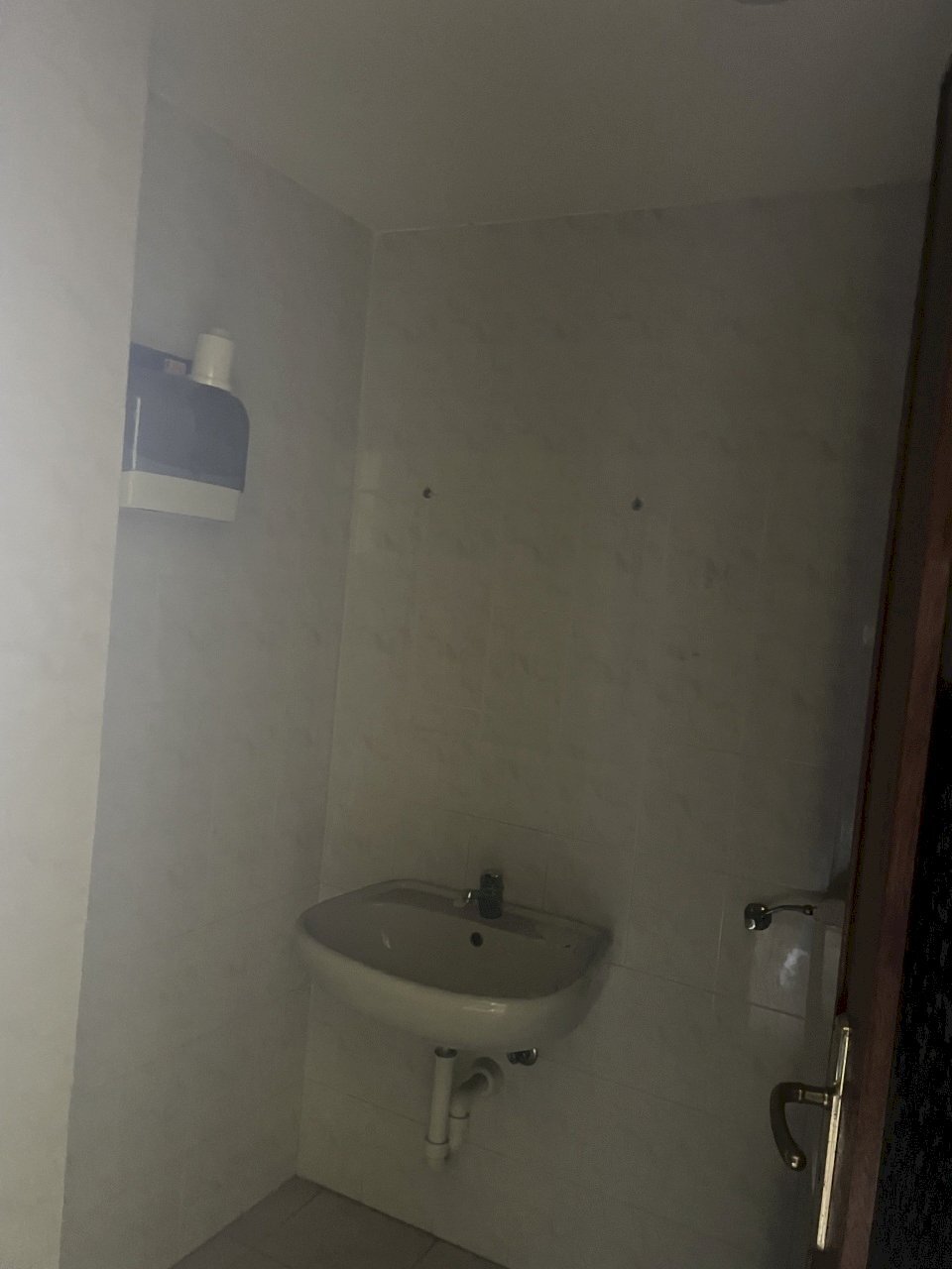 \nIMG_3714.jpg\n - Locale Commerciale VIA PATRIOTI, Albenga - foto 3