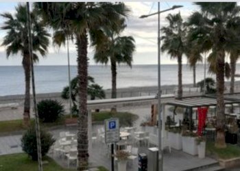 Three-room apartment Loano - photo 1