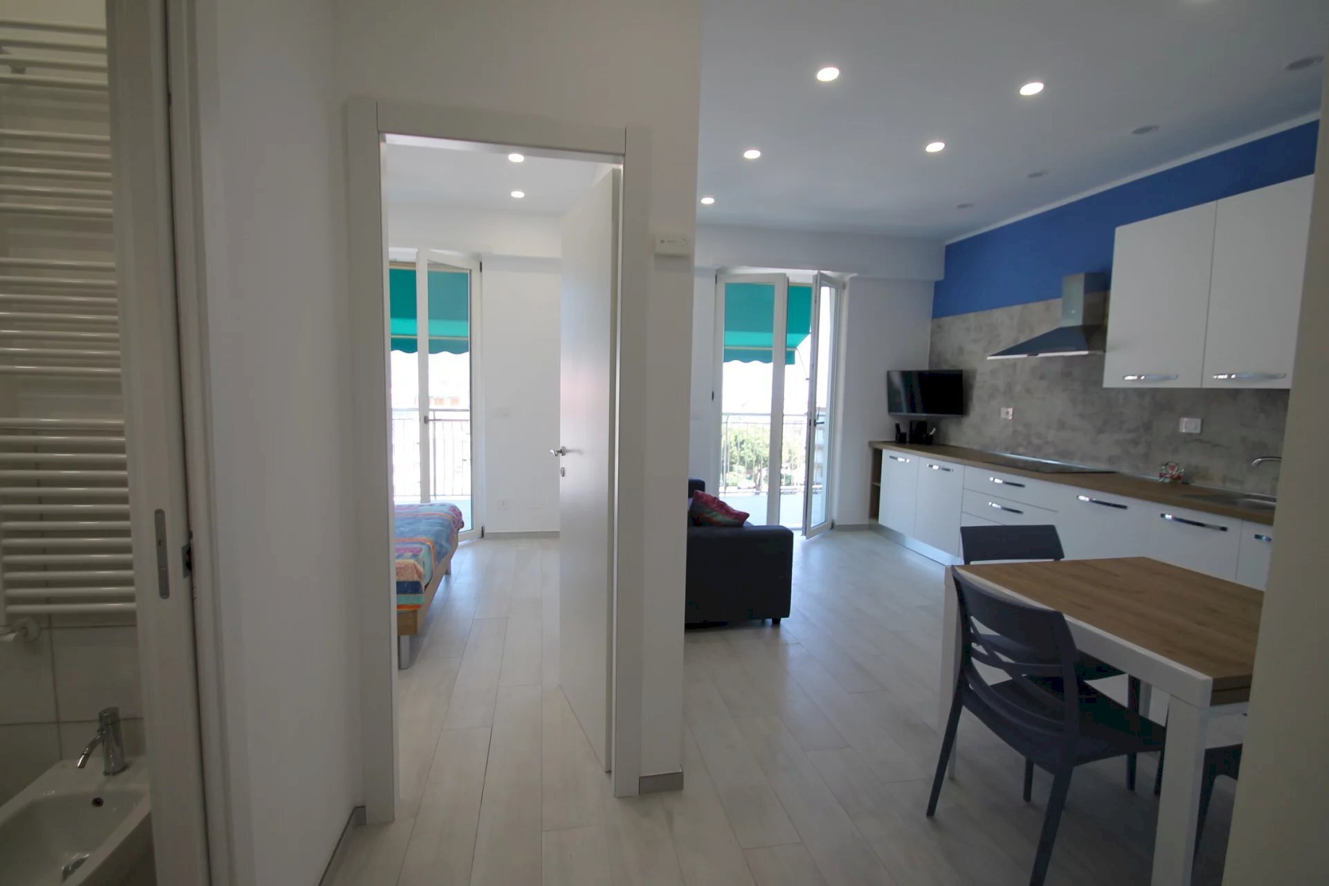 Two-room apartment Via Montevideo, Borghetto Santo Spirito - photo 2