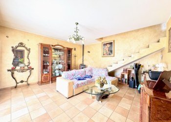 Casa indipendente Via regione tetti sagrini, La Loggia - foto 1