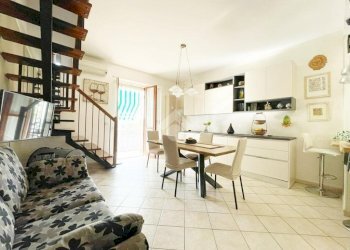 Quadrilocale Via Giovanni XXIII Papa, La Loggia - foto 1