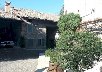 Three-family Villa San Polo d'Enza - photo 5