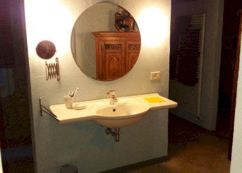 Three-family Villa San Polo d'Enza - photo 12