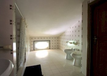 Villa Unifamiliare Quattro Castella - foto 10