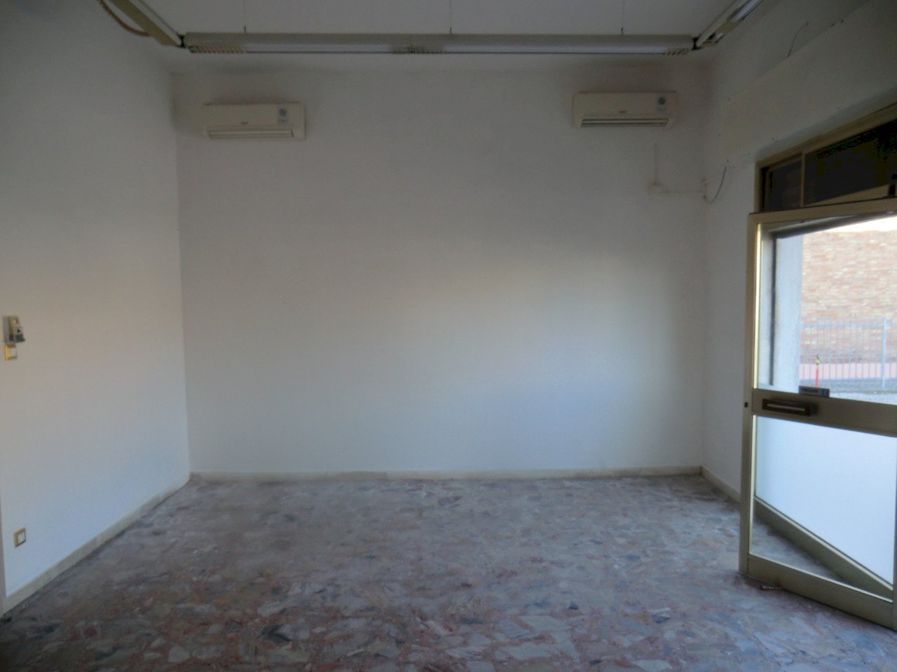 Negozio Ferrara - foto 2