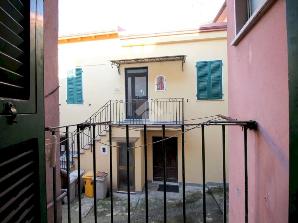 Appartamento Via Cisa Interna, Sarzana - foto 3